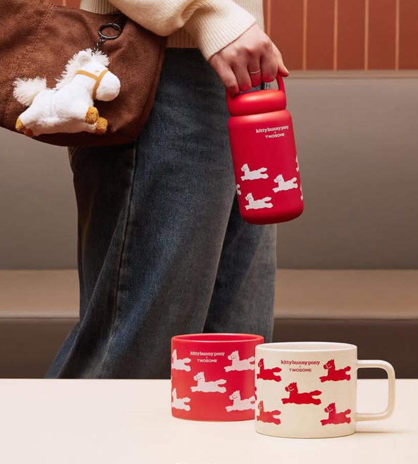 투썸x키티버니포니 콜라보 커피/음료 구매 시 "키링/플레이트/머그/텀블러/무드등" 증정